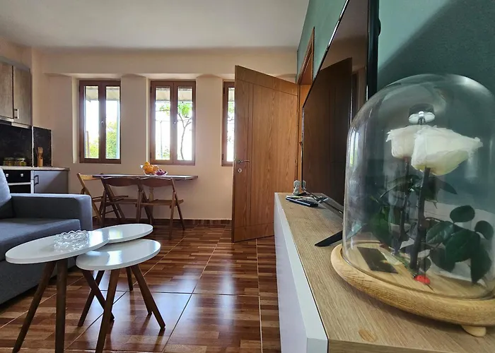 Appartement Lemon Garden Apartment-hot Tub Jacuzzi