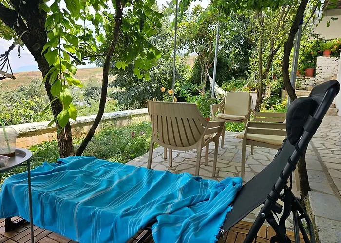 Lemon Garden Apartment-hot Tub Jacuzzi