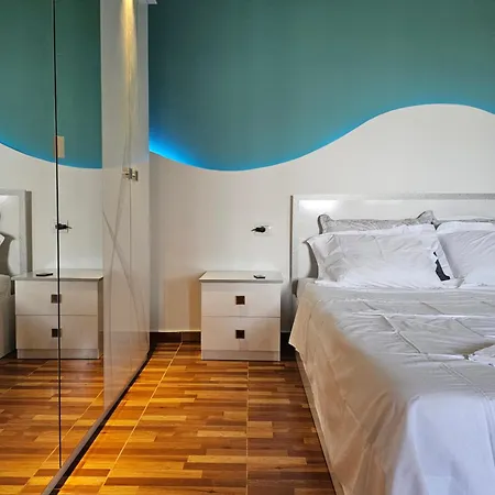 Lemon Garden Apartment-hot Tub Jacuzzi Apartment